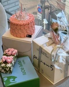 Kang Ye-won Instagram - 일상처럼 조용히 차분하게 따뜻하게 🎂💛