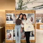 Kang Ye-won Instagram - 편하고 핏도 예쁜 데님👖💙 @mmmjeans.official @kim_monkey0220 🩷