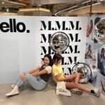 Kang Ye-won Instagram - 편하고 핏도 예쁜 데님👖💙 @mmmjeans.official @kim_monkey0220 🩷