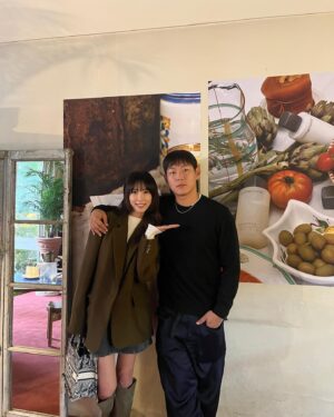 Kang Ye-won Instagram - 여기가 
한국이니 
유럽이니 
 감각이 남다른 
향도 남다른 
역시나 쵝오🫰🫰

응원해 영완아🤗♥️

#contedetulear