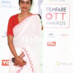 Kani Kusruti Instagram - Won best actor female, comedy series (critics) Filmfare award for OK COMPUTER web series. Thank you everyone. Thank you @filmfare @jiteshpillaai ♥️♥️♥️♥️♥️♥️♥️ It was the best character offered to me on camera so far. Thanks to my directors and every one who was part of the team ok computer. Thank you everyone who helped me deserve this. ♥️♥️♥️♥️♥️ @okcomputer_tv @disneyplushotstar @memesys_studios @pooja.mov @neilpagedar @memewala Also thank you so much @diyaaa_john lending me this beautiful saree of yours by @suta_bombay. Felt you were with me through out. ♥️