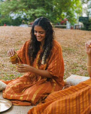 Kani Kusruti Instagram - Dreamy✨🌊

എന്റെ നിമിഷം - My Time.

For far too long, we’ve witnessed the women in our lives neglecting the rest they truly deserve. This festive season, we refuse to stand for it any longer.
To all the remarkable women—mothers, sisters, daughters, friends, colleagues—who have tirelessly forged and persevered ahead without ever taking a moment for themselves, this one’s a tribute to you.

Let’s embrace tranquility amidst the chaos. Pause, breathe and unwind, unapologetically.

Salt Festive Edit 2024

Models - @kantari_kanmani @_diyamenon__ @malvika.vipin 
Styling - @diyaaa_john 
Outfits - @saltstudio 
Jewellery - @saltstudio 
MUA - @makeupbyzeiramather 
Hair - @abhi_the_makeupartist @m_megha99_official 
Photography - @iamsreejithsnair 
.
.

#festive #festiveedit #vishu #vishucollection #festivecollection #capsulewardrobe #fashionphotographer #editorial #festiveseason #desi #desifashion #explore #fyp #girlsgirlsgirls 
.
(Ootd, capsule collection, festive collection, festive edit, vishu, festive, female friendships, girl gang, friendships, Kerala)