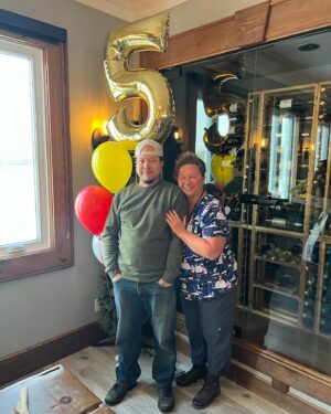 Kaniehtiio Horn Instagram - So so so proud of my man. 
5 years no alcohol. 
🖤💛🤍❤️
