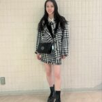 Kanon Miyahara Instagram - #かのんのしふく SLYのセットアップ時期がむずくて やっと着れた✌️ jacket: @sly_official skirt: @sly_official shoes: @drmartens_japan #ootd