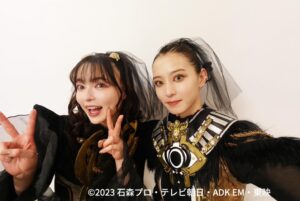 Kanon Miyahara Instagram - ラケシス🖤クロトー

#仮面ライダーガッチャード 
#kamenrider 
#冥黒の三姉妹
