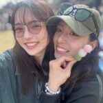 Kanon Miyahara Instagram - ガッチャードのキャストスタッフさん 来れる人たちでお花見しました🌸 ここでは敵味方関係なく 同じ作品を作る仲間として仲良く 楽しみました☺️✨ みんな優しくて面白くて 素敵な方々とお仕事できてるなーと 残り少なくなってきましたが 最後まで頑張ります💪🔥 #仮面ライダーガッチャード #kamenrider #冥黒の三姉妹 #クロトー