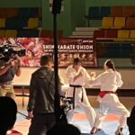 Kanon Miyahara Instagram - 香港嘅大家 初次見面，我叫宮原華音 今次喺香港拍戲，非常開心！你地都好貼心，我好鍾意你地！ 我會努力再有機會去香港演出，希望大家多多支持我。 宮原華音 ・・・・・・・・ 香港で打天下2が放送されてます。 10年越しの夢が叶った作品であり 私の初海外作品でもあります。 香港で夜から朝までずっと試合の撮影をして 大変やことも多かったけど 皆さんが本当に優しくてのびのびと やることできました🥋 写真はとんちゃんと☺️ @stephen_au_kam_tong