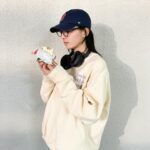 Kanon Miyahara Instagram - ケバブって美味しいよね🥙 #かのんのしふく cap: @47 tops: @vambino_official