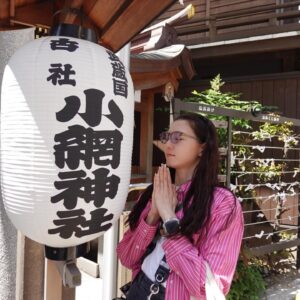 Kanon Miyahara Instagram - 凛さんと神社巡り⛩️

天気も良くてキックも行ってサウナ行って
充実した1日でした☺️✨

あー楽しかったー🩷

📸　@rintakahashi0809