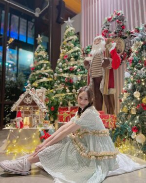 Kanya Rattanapetch Instagram - Christmas is coming 🎄