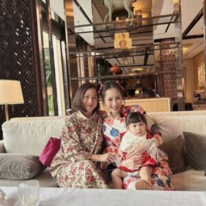 Kanya Rattanapetch Instagram - 🎊Happy Chinese New Year 🎊
ขอบคุณแต๊ะเอียจากพี่มี่นะค่าาา 🥰🥰🥰