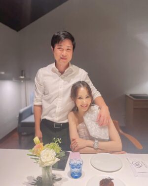 Kanya Rattanapetch Instagram - Date night with my leading man❤️ #ประชุมทีม #พร้อมฝากลูกไว้กับคุณย่า 😝😝