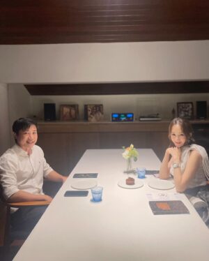 Kanya Rattanapetch Instagram - Date night with my leading man❤️ #ประชุมทีม #พร้อมฝากลูกไว้กับคุณย่า 😝😝