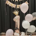 Kanya Rattanapetch Instagram - Happy 1st Birthday Nene ขอให้หนูสุขภาพแข็งแรง มีความสุขในทุกๆวัน เป็นเด็กดี ดื้อน้อยลง กินข้าวเยอะๆ ที่สำคัญ ห้ามป่วยเหมือนวันเกิดปีนี้ เพราะแม่ต้องยกเลิกทริป อดไปเที่ยว ฉลองให้หนูเลยย🙄🙄