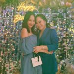 Kanya Rattanapetch Instagram - Happy Birthday to Sissy @saiisissy ยิ่งรุ้จักพี่ทราย ยิ่งรุ้สึกว่าตัวเองแก่55555 น่าจะมี 18 ปีได้ ที่รุ้จักกัน 😅😅