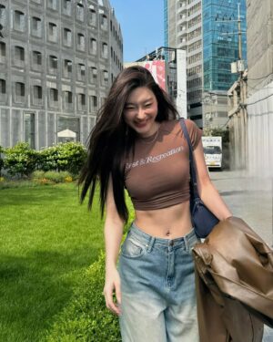 Kanyaphak Pongsak Instagram - 🌼✨🤎