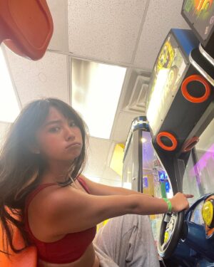 Kaori NeVille Instagram - ARCADE! GO!

#mariokart #arcade #retro #fyp #outfit #summer #outfitcheck #bff