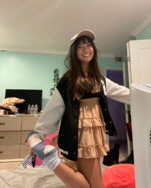 Kaori NeVille Instagram - Follow my eyes

#fyp #foryoupage #yay  #explorepage #outfitinspo