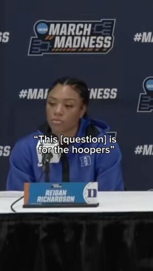 Kara Lawson Instagram - Hold up