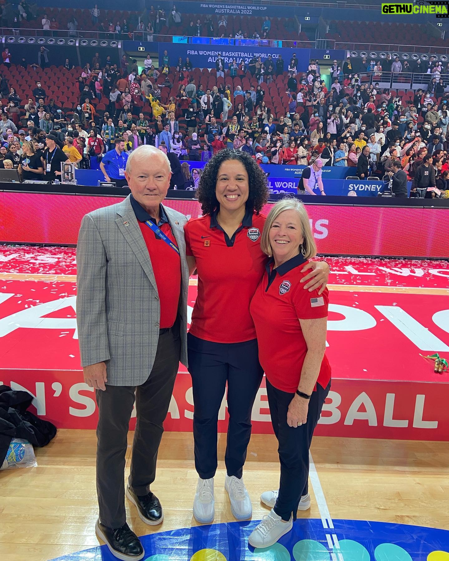 Kara Lawson - 3.8K Likes - Mama, we are World Champions! 🇺🇸🏀🥇