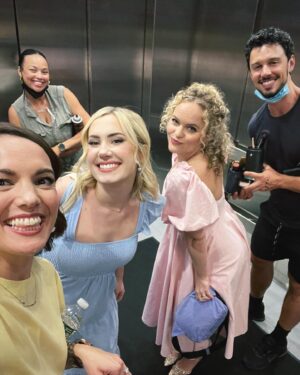 Kara Lindsay Instagram - 4 Glindas plus several cameras equals lots of smizing and hilarity 😂💞🫧 We had a great time making the Popular video together in celebration of @wicked_musical ‘s 20th Anniversary on Broadway! Hoping you’re enjoying all the celebrations and congratulotions that are happening this month!