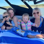 Kara Keough Instagram – A good-for-the-soul week with our people @jessicalbosworth @koreybosworth #Quinnie & #Mini