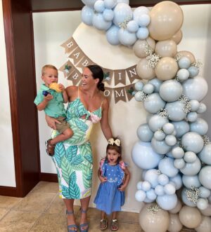 Kara Keough Instagram - Beautiful day showering @flkeough @shanekeough & Baby Girl MK 🤍