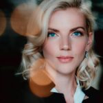 Kara Killmer Instagram - Shameless photo dump of some fun shots my man took after creatively turning the garage into a studio. 😂 Could be selling perfume or about to conduct an orchestra? 🤷‍♀️Thanks, boo.