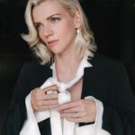 Kara Killmer Instagram - Shameless photo dump of some fun shots my man took after creatively turning the garage into a studio. 😂 Could be selling perfume or about to conduct an orchestra? 🤷‍♀️Thanks, boo.