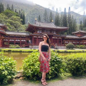 Karalynn Dunton Instagram - I won’t go into what this place meant to me spiritually, but the Byodo-In Temple is such an incredibly beautiful place.