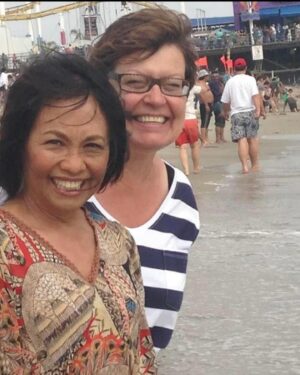 Karen David Instagram - Happy Mother’s Day to all the superhero Mamas, single parent Dads, and LGBTQ Mamas. You make our lives possible, and fill it with kindness, courage, unconditional love and support. I am soooooo blessed to have my Mama, sister and Mama in law in my life - my everyday heroes and miracles! ❤️❤️❤️ #mothersday 💐💐💐