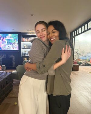 Karen David Instagram - I was going to add these photos to my previous posts, but there’s so much love in these photos with dearest, Danielle, which I had to write separately about… I could not be more proud of and inspired by this beautiful, gem of a human. Every reunion is a sweet one. Love you tons, Lady D. ❤️❤️❤️ @cwlegacies #hopemikaelson #emmatig