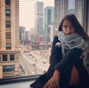 Karen Furlong Instagram - Chicago my love 🖤 PD: no me gusta nada el frío pero ese momento si lo disfruté mucho jaja