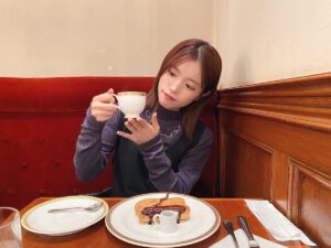 Karen Miyama Instagram - @otoshuweb  web連載更新

今回のお店は銀座「トリコロール本店」
☕️ @tricolore_koushiki