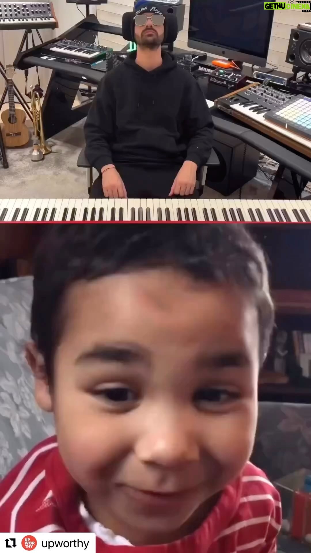 Karen Robinson - 1.9K Likes - Oh my❤️ #Repost @upworthy with @use.repost
・・・
“Every little thing is gonna be alright” 🥹 a sweet collab bewteeen @frenchfusemusic & @ryclarkie ♥️