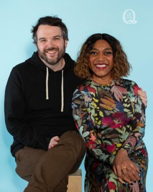 Karen Robinson Instagram - Ok, serious ting. The giddy joy coursing through my very being in this shot? I talked with @cbcq ‘s @tomjoepower , y’all. Like - ask me if I’ve ever loved a radio host more.
People, meet your heroes. Cuz sometimes they’re everything you hoped they’d be, and then some. Thanks for having me, Tom. 📺🇨🇦❤️
Link in my bio. #lawandordertoronto #DunDun #BucketList