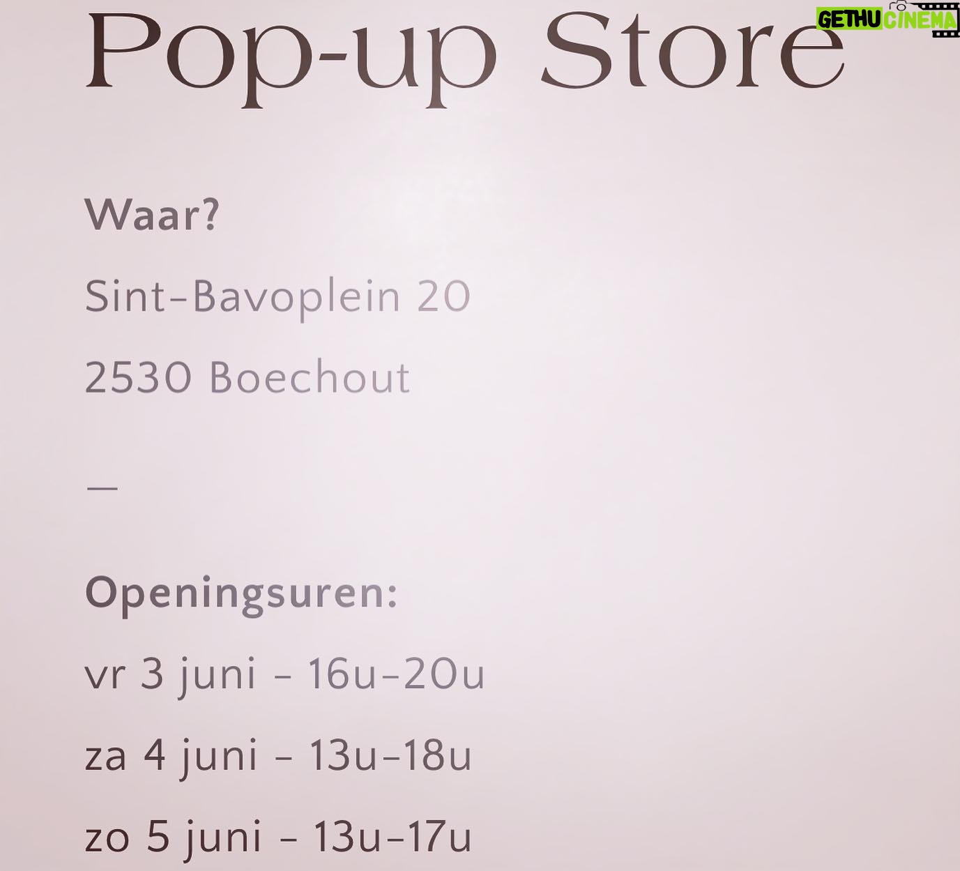 Karen Damen Instagram - Ook verliefd op deze trui? Swipe dan naar links en breng ons dit weekend een bezoekje! 😃 @kristinaknitwear @kirsten_damen_prive @kirstendamen71