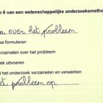 Karen Damen Instagram – Toets biologie. Way to go @sky_vdw ! #proudmom 😂 @meester_mark