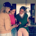 Karen Damen Instagram - Sunday Kristinaday. Druk overleg. 😂 #teamKristina @kristinaknitwear @thais.declercq @kirstendamen71 @kirsten_damen_prive @kristinaknitwear