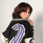 Karen Mok Man-Wai Instagram - 🛍️新品上市 新年必須穿新衣！ 一起穿超保暖的莫貓棒球外套過新年🧨 購買連結在主頁🔗 New Arrival! Get your Mok-A-Bye Kitty Comics baseball jacket⚾️ Purchase link in bio #莫文蔚 #KarenMOK #moknificence #MOK30 #MokAByeKitty #MABK #莫貓寶貝 #莫后光年