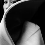 Karen Mok Man-Wai Instagram - 🖤🤍 💇‍♀️ @derrick_ng 💄 @lingchan_makeup 📸 @z.qiann #莫文蔚 #KarenMOK #MarieClaire