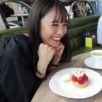 Karen Otomo Instagram – 最近は美味しいものに埋もれています🤤
カフェ行ったり、創作料理食べたり。

プライベートでもお仕事でも
美味しいものを楽しく食べられるのってとっても幸せなことですね☺️

ご飯はすべての源。
ちゃーんと心にまで届くご飯を楽しみたいです✨

さて！今週の予定です🙇‍♀️

5月20日(月)
・17:10〜FM GUNMA「flower pot」
・22:00〜Abema「今日、好きになりました。」

5月22日（水）
・24:29〜中京テレビ「お笑い4コマパーティーロロロロ」

5月25日(土)
・22:00〜テレビ朝日「ザ・ニンチドショー」

今週も美味しく楽しみましょう~