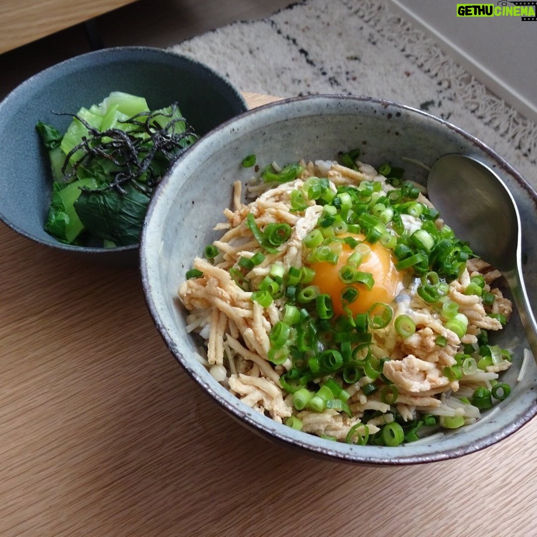 Karen Otomo Instagram - 最近の、おうちごはんたち。 いっぱい食べて、 いっぱい休んでから、 いっぱい動くという順番で やらせてもらってます🤭