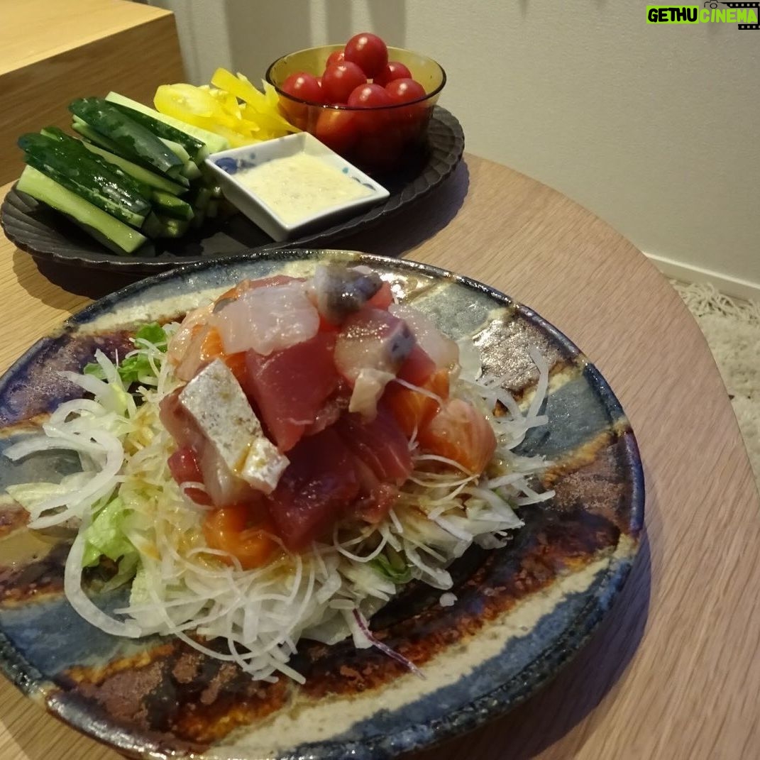 Karen Otomo Instagram - 最近の、おうちごはんたち。 いっぱい食べて、 いっぱい休んでから、 いっぱい動くという順番で やらせてもらってます🤭