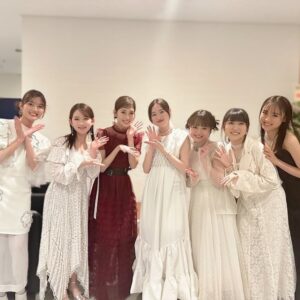 Karen Otomo Instagram - 研音創立45周年イベント✨
皆さんとのお写真、やっと載せられます✌️
久しぶりにお会いできた方。
ずっと会いたかった方。
大好きな皆さんと時間を共有できた、最高の日。
本当はもっともっと、お写真撮らせていただきたかった方もいたのですが、内弁慶なもので、、、😂

それでも、ほんとに、びっくりするくらい

カメラフォルダが幸せなことになってるのでおすそわけー！❤️‍🔥笑