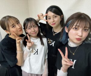 Karen Otomo Instagram - 研音創立45周年イベント✨
皆さんとのお写真、やっと載せられます✌️
久しぶりにお会いできた方。
ずっと会いたかった方。
大好きな皆さんと時間を共有できた、最高の日。
本当はもっともっと、お写真撮らせていただきたかった方もいたのですが、内弁慶なもので、、、😂

それでも、ほんとに、びっくりするくらい

カメラフォルダが幸せなことになってるのでおすそわけー！❤️‍🔥笑