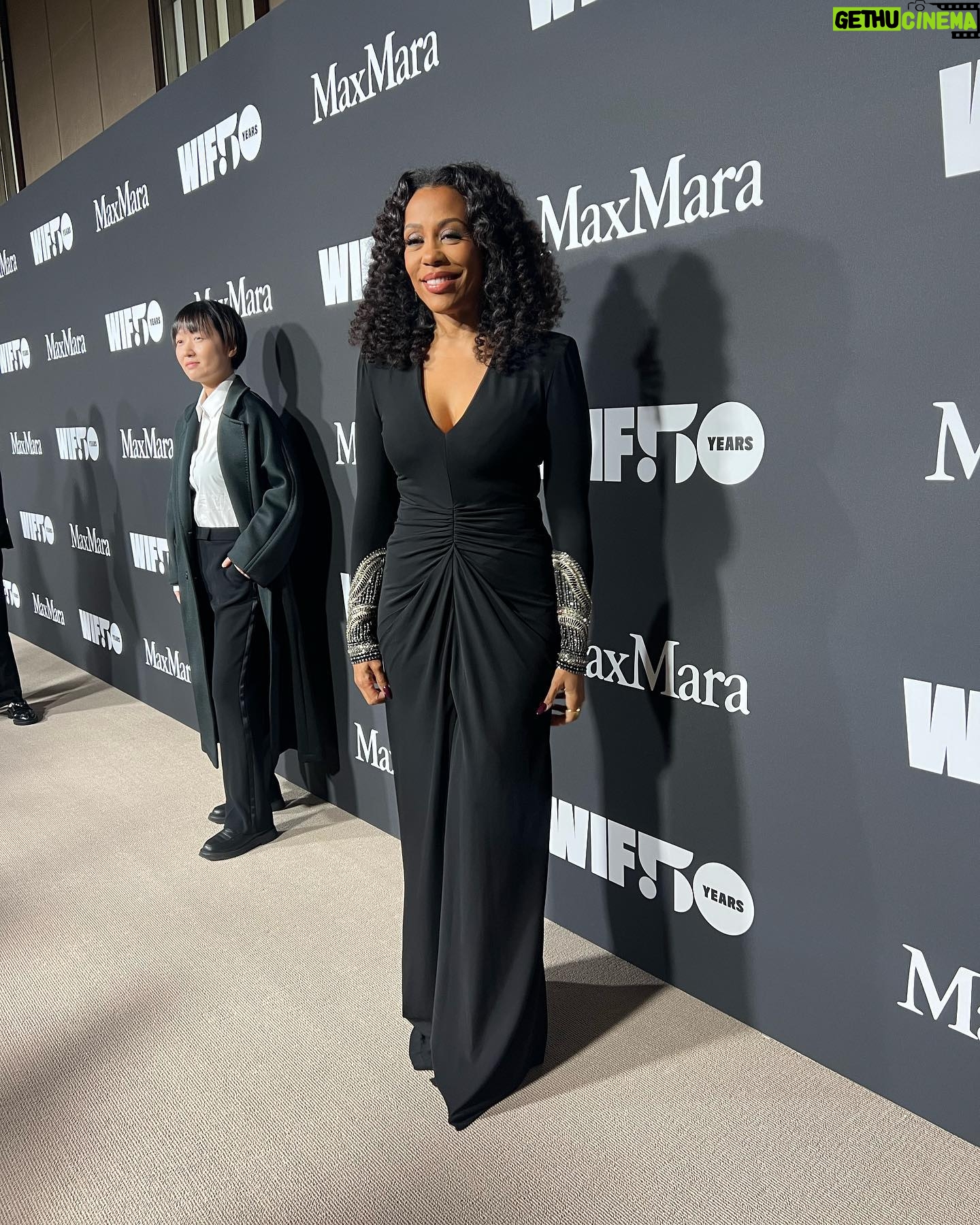 Karen Pittman Instagram - Supporting #WIF event with @maxmara and my friend #gretalee. So proud of her! ❤️ @themorningshow