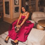 Karen Pittman Instagram - I did not take home the award for Best Supporting Actress in a Drama Series but for me, this night @criticschoice Awards was a mountaintop moment. I’m so grateful to @appletv and @themorningshow @mediaresstudio for giving me the opportunity to make one of my childhood dreams come true. To lay my work along side my peers and be recognized by people I genuinely respect. And thanks to my children @jake_sharff and @lenathereal514922 who have seen mama over the last 6 years fall down and get up, fall down and get up. Let my journey be a lesson to you: There’s nothing you cannot do if you put your mind to it. 📸 @iziapluscamera @makeupvincent @marciahamilton @patriciablack @rachkayy @rochasofficial @davidyurman @santamonicaproper @albrightfashionlibrary