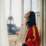 Karena Lam Kar-Yan Instagram - Louis Vuitton SS24 📍Hotel Shangri-La Paris #photo @harrisontsui #makeup @wi11wongofficial #hair @kristywailing #wardrobe @louisvuitton