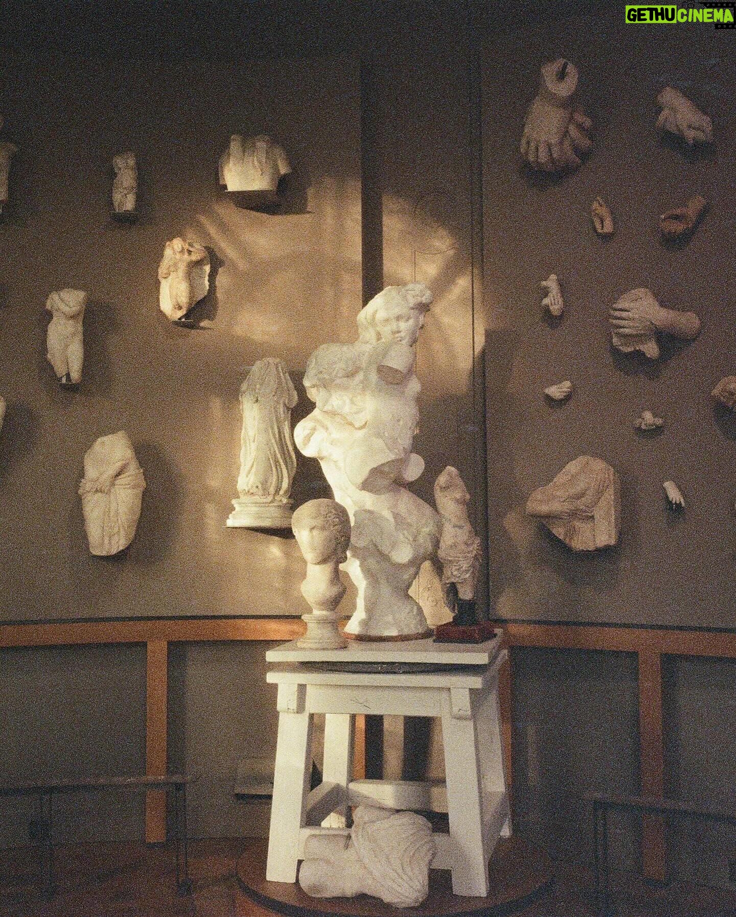 Karena Lam Kar-Yan Instagram - Rodin & Gromley #filmcamera @museerodinparis